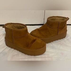 Women’s Mudd Platform Mini Shortie Boots Brown Size 7